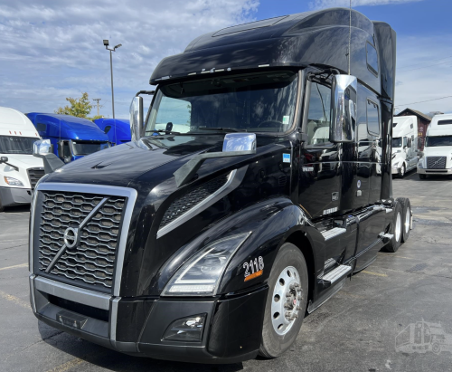 More information about "2021 VOLVO VNL64T860"